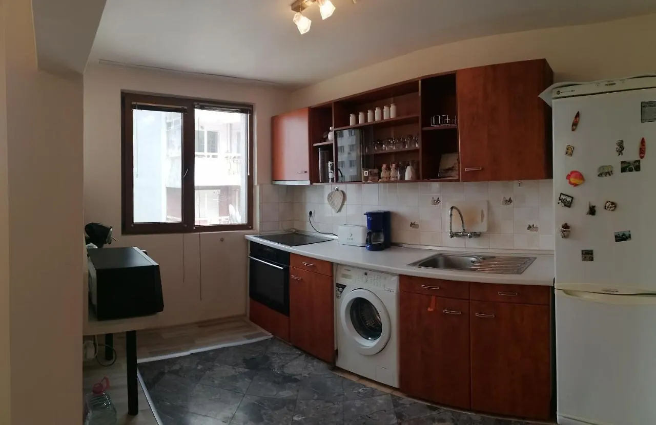 Mikes Apartment Near The Sea Garden Burgas